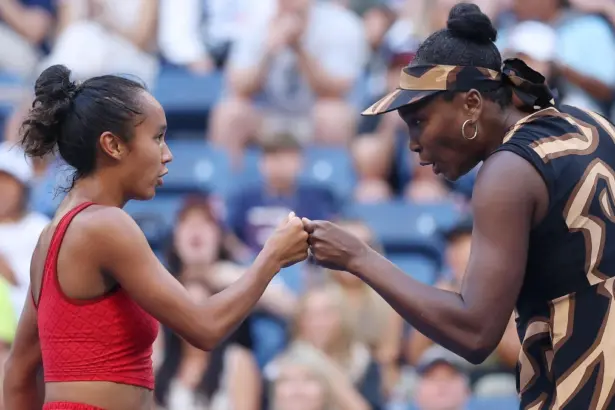 Venus Williams and Leylah Fernandez